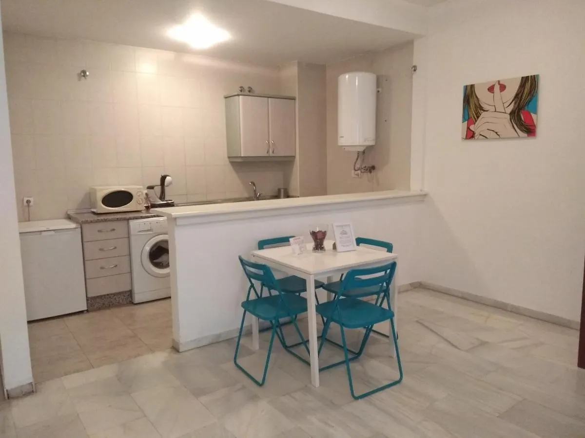 Enjoy Malaga Apartamentos Carreterias 0*,